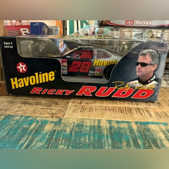 Ricky Rudd #28 Diecast Bank 1:24 Stock Car Havoline Action Racing Nascar Collect - Picture 2 of 3